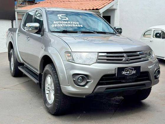 MITSUBISHI L200 TRITON 3.5 HPE 4X4 CD V6 24V FLEX 4P AUTOMÁTICO